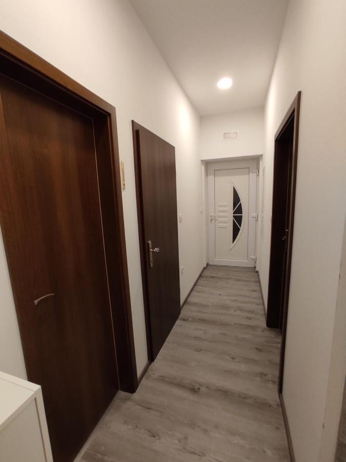Apartment Ravnice オミシュ エクステリア 写真